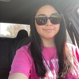 Meet your Posher, Joann